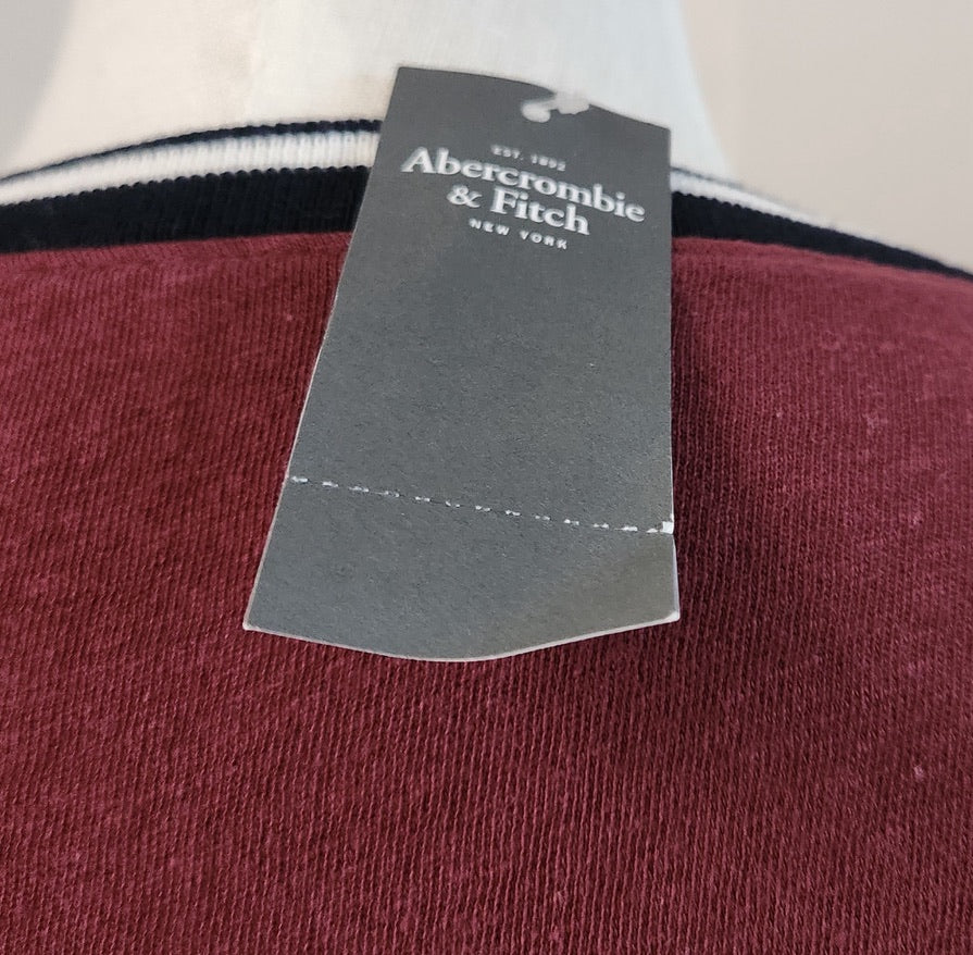 Abercrombie & Fitch Burgundy T-Shirt - Size Small